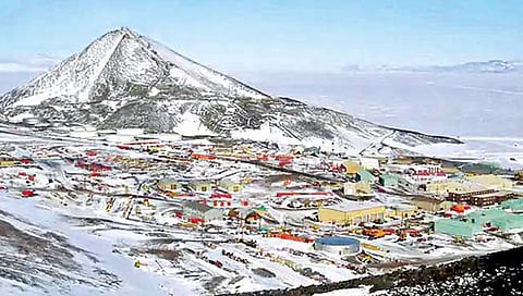 अंटार्क्टिकामध्ये वैज्ञानिकांच्या भाषा वेगवेगळ्या; उच्चार एकसारखेच!