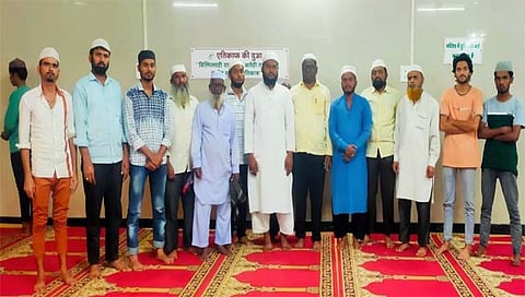 कोल्हापूर: बाचणी येथील मुस्लीम समाजाच्यावतीने जालना घटनेचा निषेध