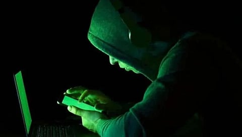 Nashik News : कर्ज फेडण्यासाठी पुन्हा नवीन कर्ज काढलं पण; महिलेला चार लाखांचा गंडा