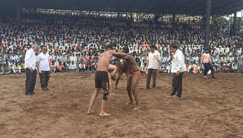 Khandoji Maharaj Yatrotsav : पिंपळनेरला कुस्तीचा आखाडा गाजला