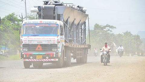 नाशिक : पेठरोडच्या धुळीसाठी पुन्हा सात लाखांचा बार