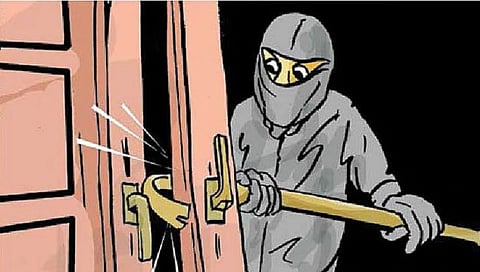 Nashik Crime : अशोकस्तंभ येथे चोरट्यांनी गोडाऊन फोडले