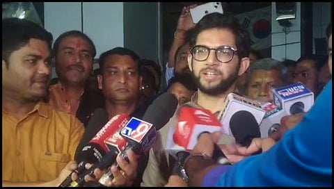 मुख्यमंत्री घटनाबाह्य काम करत आहेत : आदित्य ठाकरे यांचा आरोप