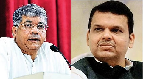 Devendra Fadnavis/Prakash Ambedkar : फडणवीसांसह तत्कालीन वरिष्ठ अधिकार्यांची साक्ष घ्या : अॅड. प्रकाश आंबेडकर