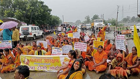 Dhangar Reservation: ताडकळस येथे धनगर समाजाच्या वतीने रास्ता रोको