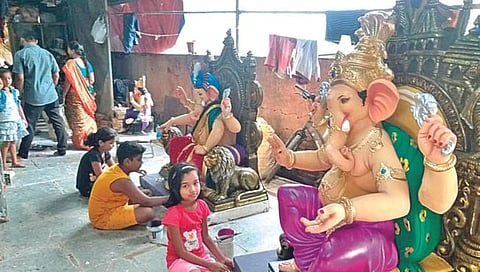 Ganeshotsav 2023 : पेणमधून ३ लाख गणेशमूर्ती विदेशात रवाना