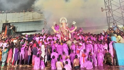बेळगावमधील गणेश विसर्जन मिरवणूक चालली तब्बल ३० तास
