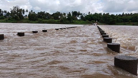 कृष्णा-पंचगंगा नदीवरील तेरवाड, राजापूर बंधारे दुसऱ्यांदा पाण्याखाली