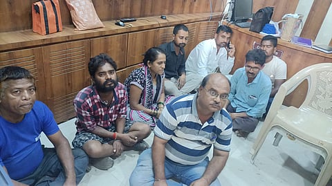 Nagar Crime news : दारूविक्रेत्यांनाच पकडून आणले चौकीत