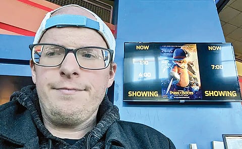 एकाच वर्षात 777 चित्रपट पाहण्याचा विश्वविक्रम