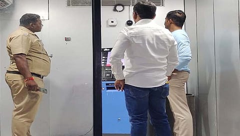 बँक ऑफ महाराष्ट्र एटीएम चाेरी