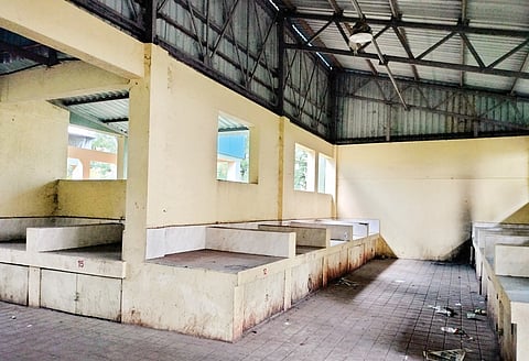 पिंपरी : इंद्रायणीनगर मंडईतील गाळे रिकामेच