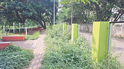 कचर्याने भरले अन् मद्यपींनी हेरले! पुण्यातील ‘या’ उद्यानाकडे नागरिकांची पाठ