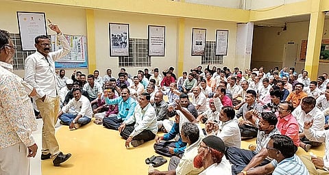 अहमदनगर : महापालिका कर्मचार्यांना ‘सातवा’ कधी?