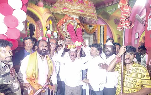 मढी : कानिफनाथांचा पालखी सोहळा रंगला; हजारो भाविकांनी गर्दी