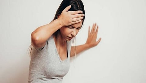 Vertigo attack : तुम्हाला चक्कर येणे डोकेदुखीचा त्रास आहे का? जाणून घ्या व्हर्टिगो अॅटॅक म्हणजे काय?