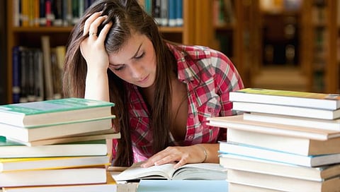 विद्यार्थी तणावमुक्त होण्यासाठी…