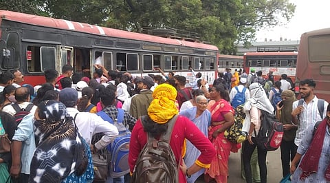 Ganeshotsav 2023 : गणेशोत्सवासाठी स्वारगेट स्थानकात प्रवाशांचा महापूर