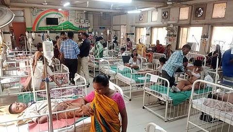 चेंबूरमध्ये १६ विद्यार्थ्यांना मिड डे मिल्क पिल्याने विषबाधा; शताब्दी रुग्णालयात दाखल