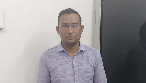 जळगाव : २५ हजारांची लाच स्विकारताना वायरमनला रंगेहात पकडले