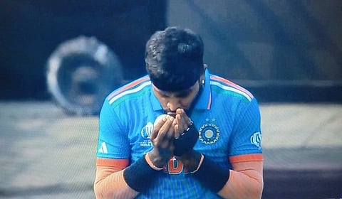 Hardik Pandya Mantra : हार्दिक पंड्याने पुटपुटला ‘हा’ जादुई मंत्र! ‘स्वत:लाच शिवीगाळ करून..’