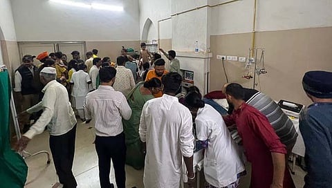 सातारा : महाबळेश्वरमध्ये देवीच्या मिरवणूकीत जनरेटरचा स्फोट; सहा बालके जखमी