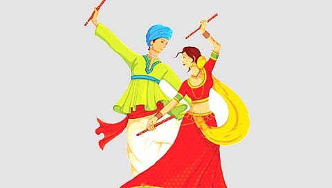 Navratri 2023 : नवरात्रीत नवरंगांची वस्त्र नवलाई