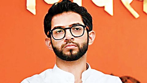 ‘बुलेट ट्रेन सुरू झाल्यानंतर या सरकारला मंत्रालयसुद्धा गुजरातला हलवावे असे वाटेल’