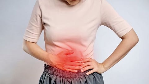 सतत पोटदुखीचा त्रास, जाणून घ्या अपेंडिक्सची लक्षणे