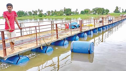 बेळगाव : अहो, इथे लोकवर्गणीतून साकारतोय पूल!