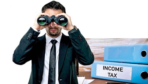 सावधान… इन्कम टॅक्सचं आपल्यावर लक्ष आहे..!