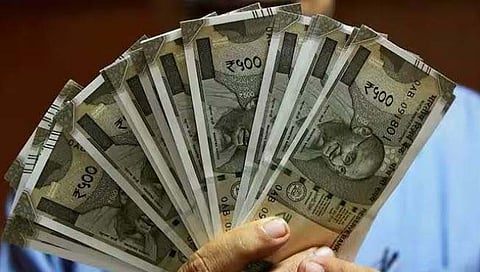 7th Pay Commission | होळी आधी पीएम मोदींचं केंद्रीय कर्मचाऱ्यांना मोठं गिफ्ट! महागाई भत्त्यात ४ टक्के वाढ