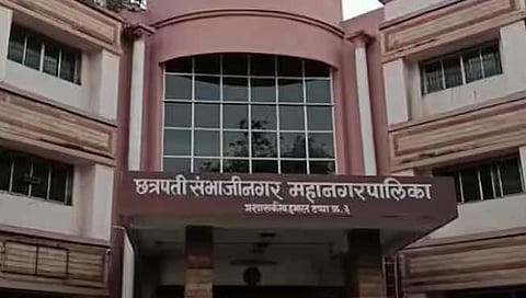 Chhatrapati Sambhajinagar : नामांतरानंतरही कागदपत्रांवर अद्यापही औरंगाबाद, उस्मानाबादचं