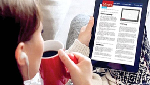 ऑनस्क्रीन वाचणे फायदेशीर; पण भविष्यात त्रासदायकही