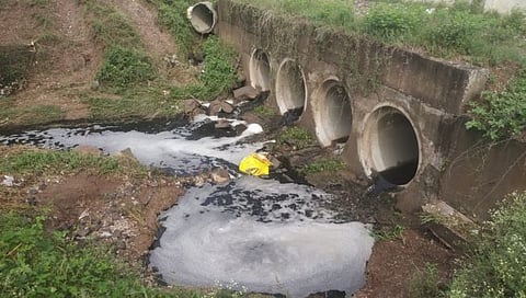 छत्रपती संभाजीनगर : कचरा डेपोतील दुषित पाणी शेतात