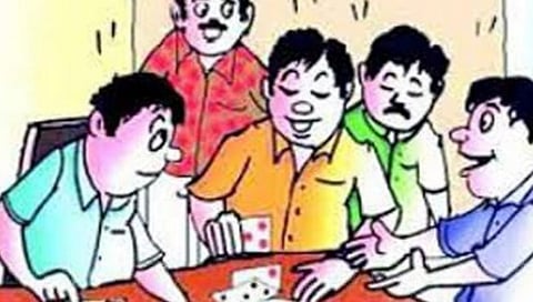 Nashik Crime : पेठरोडवरील जुगार अड्ड्यावर पोलिसांचा छापा, ३७ जुगाऱ्यांना पकडले