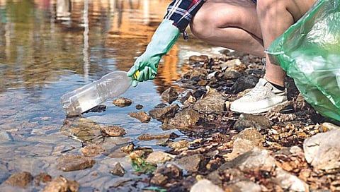 Nashik News : प्रदूषणमुक्त नाशिकची थट्टा! उपाययोजना सोडा, पर्यावरण अहवालही नाही