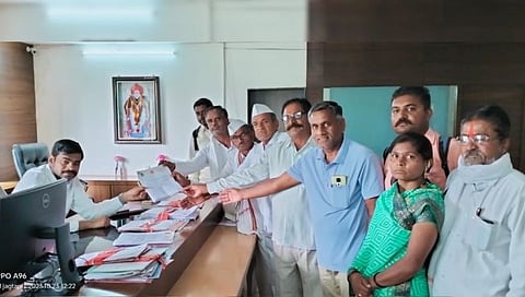 Nashik News : विविध मागण्यांसाठी शेतकरी संघटनेच्या शिष्टमंडळाचे तहसीलदारांना निवेदन