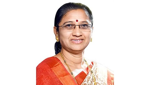 नाशिक : सुलभा आहेर यांचा देवळा नगरपंचायतीच्या नगराध्यक्ष पदाचा राजीनामा