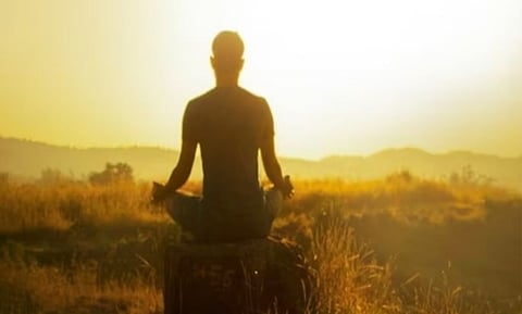 अपमानास्पद…इंडोनेशियातील हिंदू मंदिरात विदेशी नागरिकाचे नग्नावस्थेत ध्यान! संशयिताचा शोध सुरु