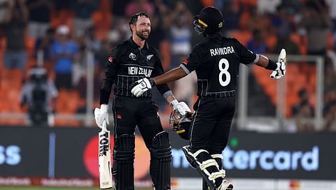 ICC World Cup : न्यूझीलंडने इंग्लंडला लोळवले! 9 विकेट्स, 82 चेंडू राखून दणदणीत विजय