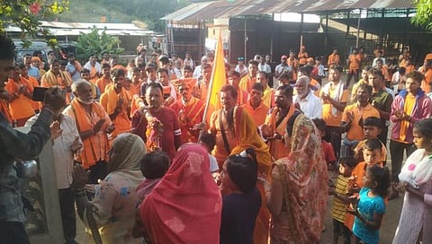 नाशिक : कोजागरीनिमित्त पवित्र जल घेऊन हजारो कावडधारक सप्तशृंगीगडाकडे रवाना