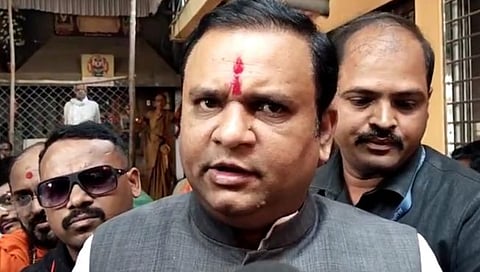 आमदार अपात्रतेचा निर्णय सर्व बाबी पडताळूनच : नार्वेकर