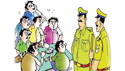 सांगली : उमदीत जुगार अड्ड्यांवर छापेमारी; उपविभागीय पोलीस कार्यालयाची कारवाई