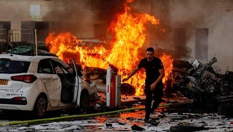 Israel-Palestine war : इस्रायलचा जोरदार प्रतिहल्ला; गाझा पट्टीमध्ये २३० ठार