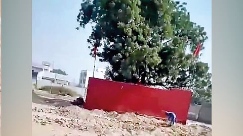 पाकिस्तानातील मंदिरांच्या जमिनी लाटण्याचा घाट