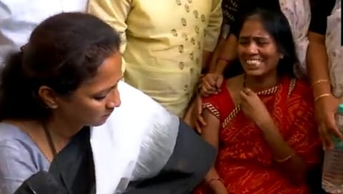 Nanded hospital death : पक्ष फोडण्यासाठी पैसे आहेत, पण आरोग्यासाठी नाहीत : सुप्रिया सुळेंचा सरकारवर हल्लाबोल