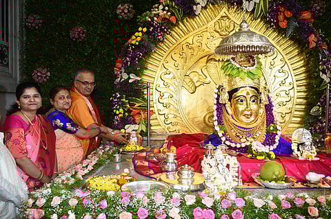 Nagar News : मोहटादेवी गडावर शारदीय नवरात्रौत्सवानिमित्त घटस्थापना