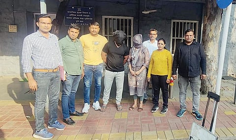 Pune Crime news : …बुलाती हैं, मगर जाने का नही! आंबटशौकिनांना लुटणारी बंटी-बबली जाळ्यात