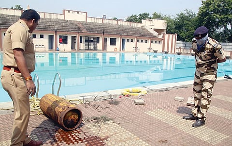 ‘त्या’ ठेकेदारावर फौजदारी कारवाई करणार